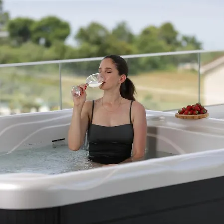 Апартаменты Hadrie Luxury And Azimut *