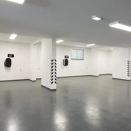 Hadrie Luxury And Azimut Малинска