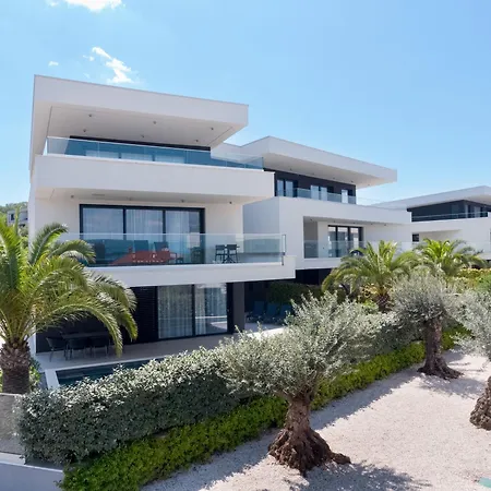 Hadrie Luxury And Azimut Malinska