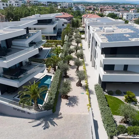 Hadrie Luxury And Azimut Apartment Malinska