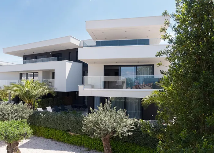 Apartment Hadrie Luxury And Azimut Malinska