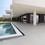 Hadrie Luxury And Azimut Малинска