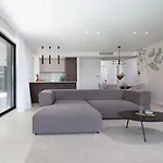 Hadrie Luxury And Azimut *