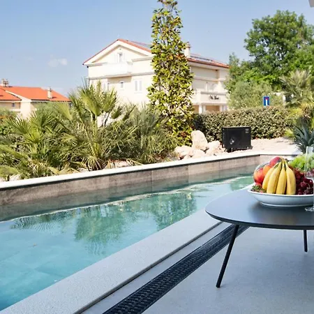 Hadrie Luxury And Azimut * Malinska