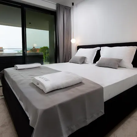 Hadrie Luxury And Azimut Apartment Malinska