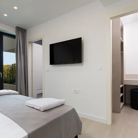Apartament Hadrie Luxury And Azimut Malinska