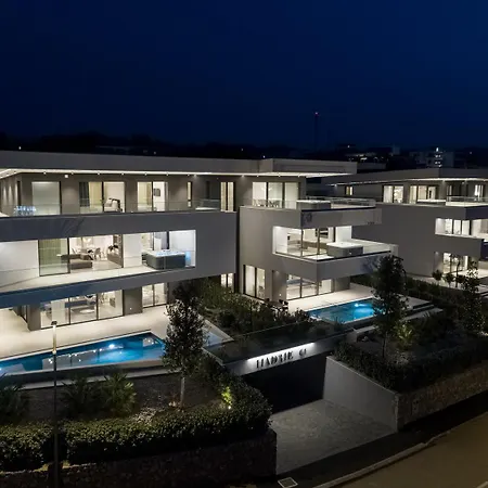 Hadrie Luxury And Azimut Apartament