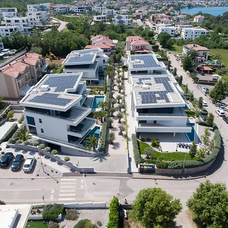 Апартаменты Hadrie Luxury And Azimut