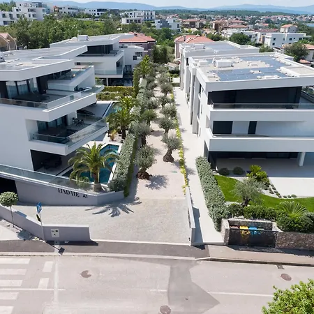 Hadrie Luxury And Azimut *