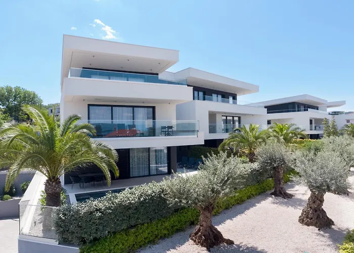 Hadrie Luxury And Azimut Malinska