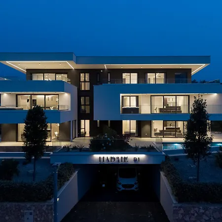 Hadrie Luxury And Azimut Apartament Malinska