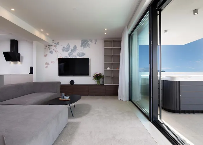 Hadrie Luxury And Azimut *